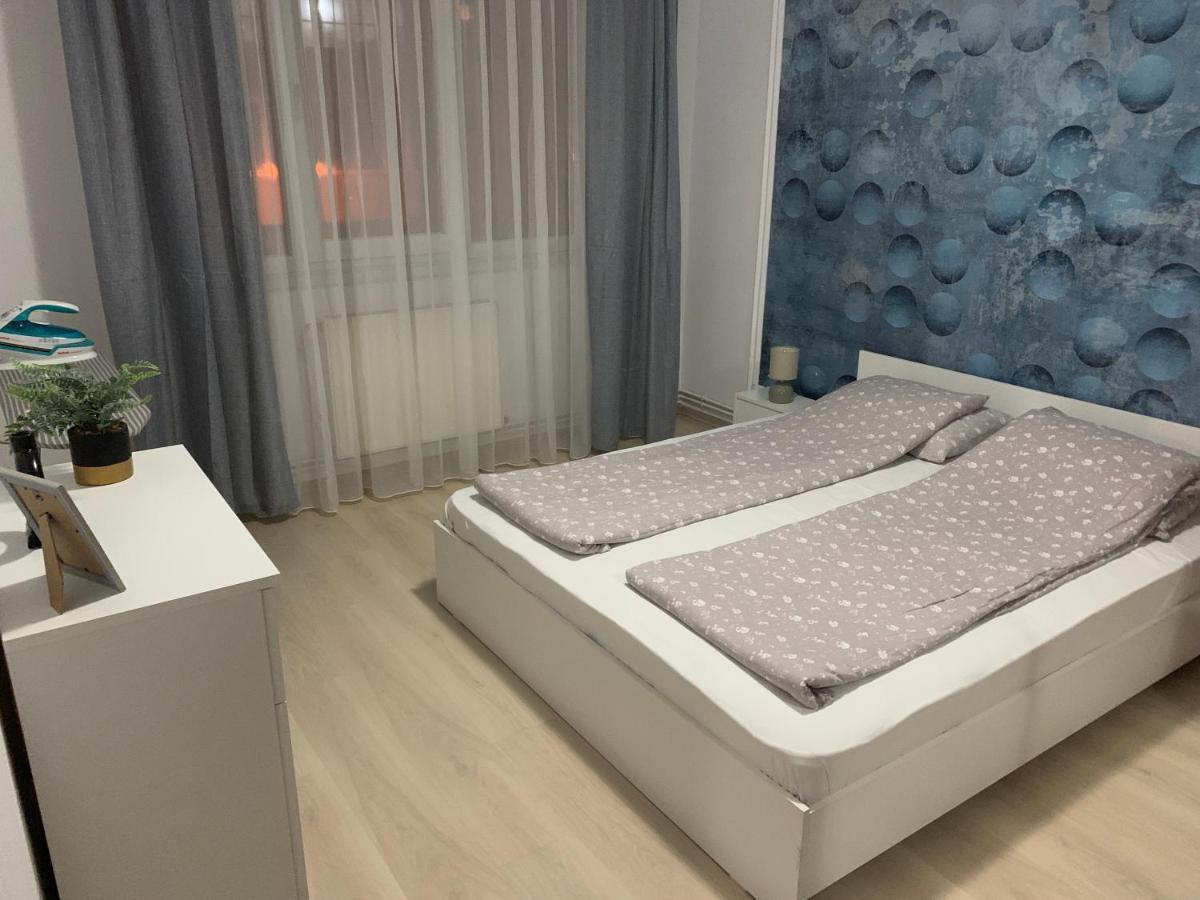 Confort Apartment Medgyes Kültér fotó